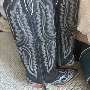 Black and White Embroidered Cowboy Boots